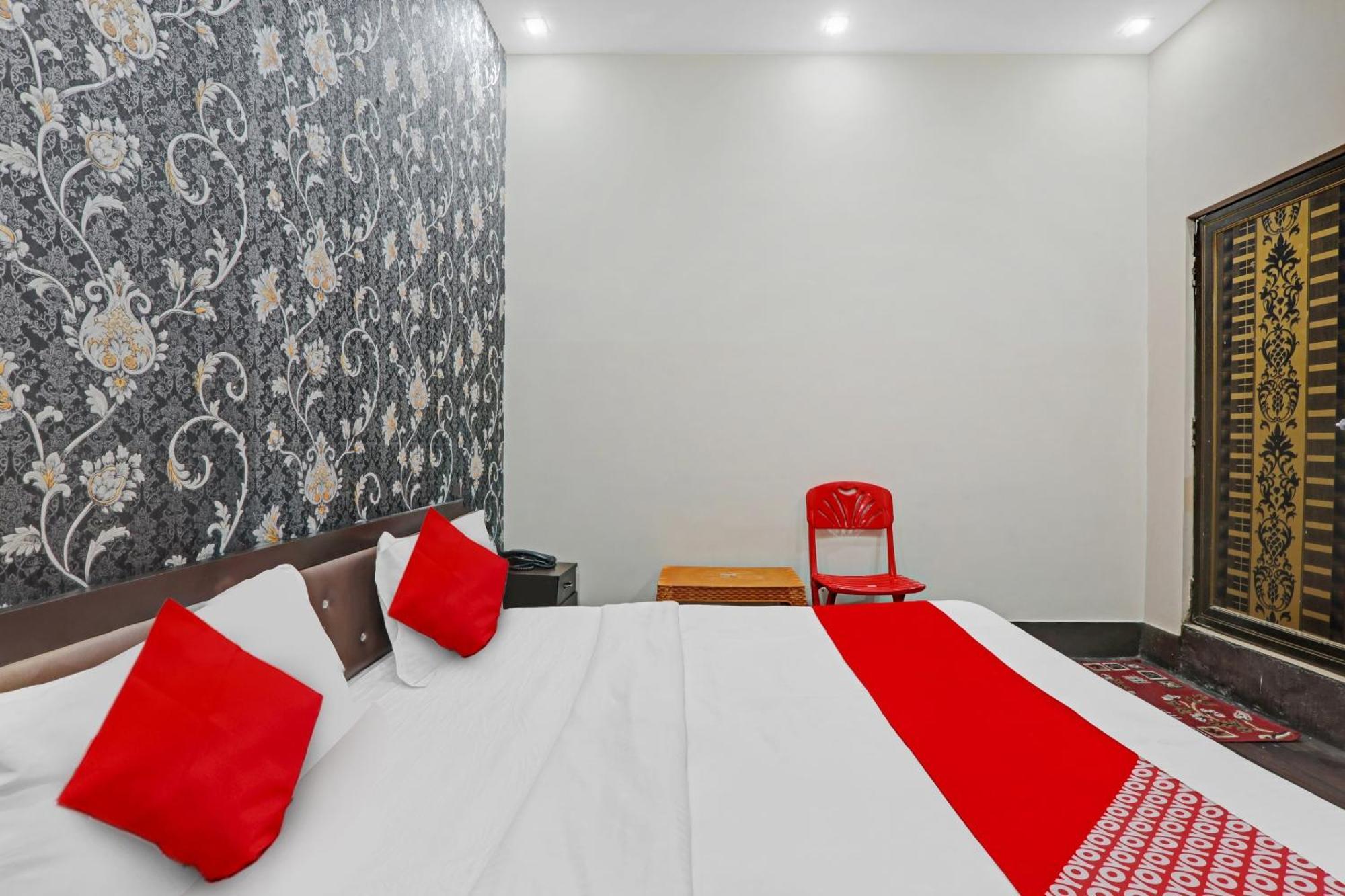 Hotel O New Pacifica Grand Near Phoenix United Lakhnau Kültér fotó
